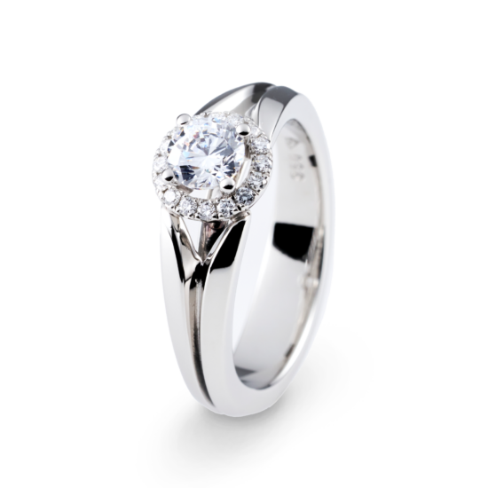 verlobungsring, diamantring, damenring, ring, platin, platinring, platinschmuck, brillanten, entourage, heritage, schmuck, diamantschmuck, schmuckdesign, juwelen, goldschmiede, juwelier, sahak, jewellery, zurich, limmatquai